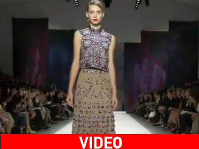 Cynthia Rowley: Κάντε τα κουμπιά… στολίδια